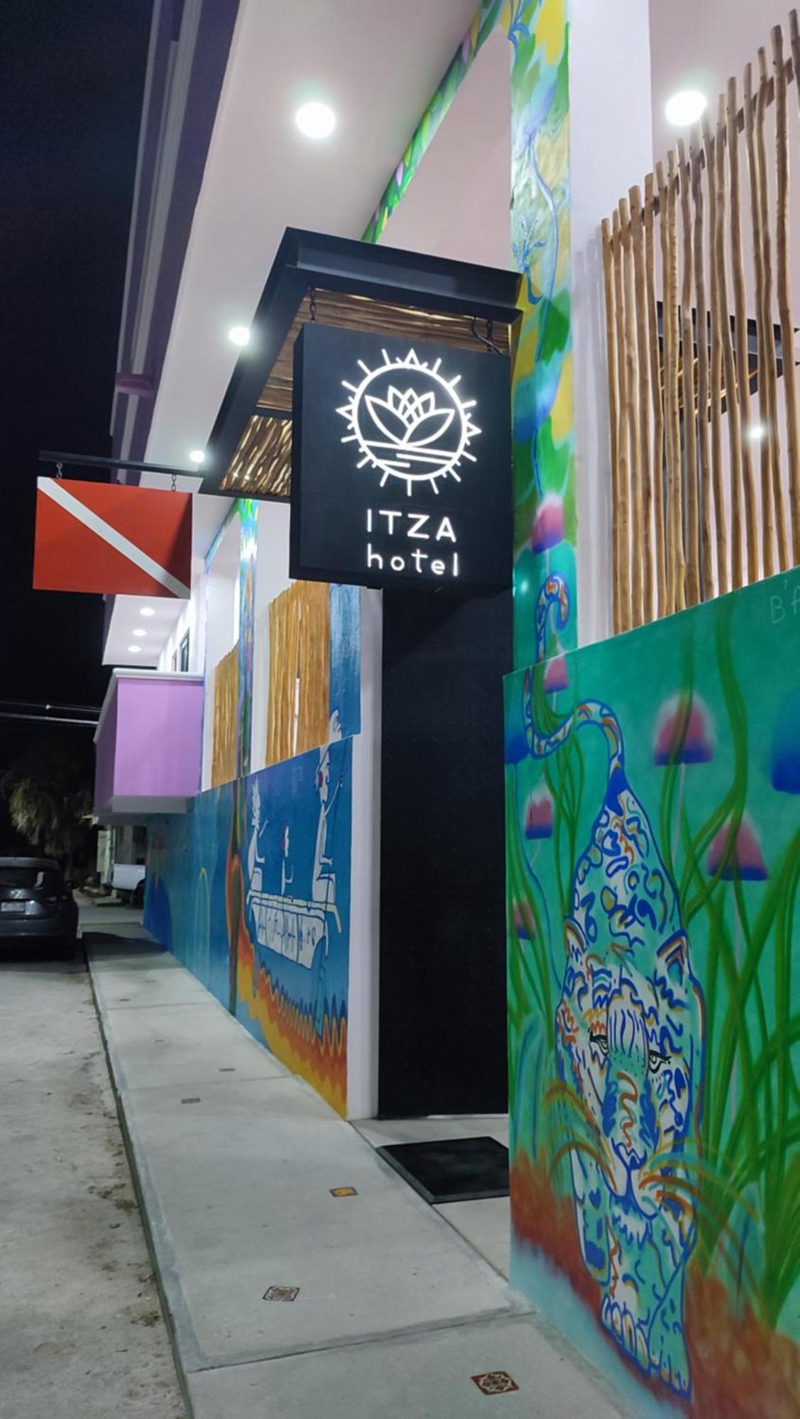 Itza Hotel Akumal Esterno foto